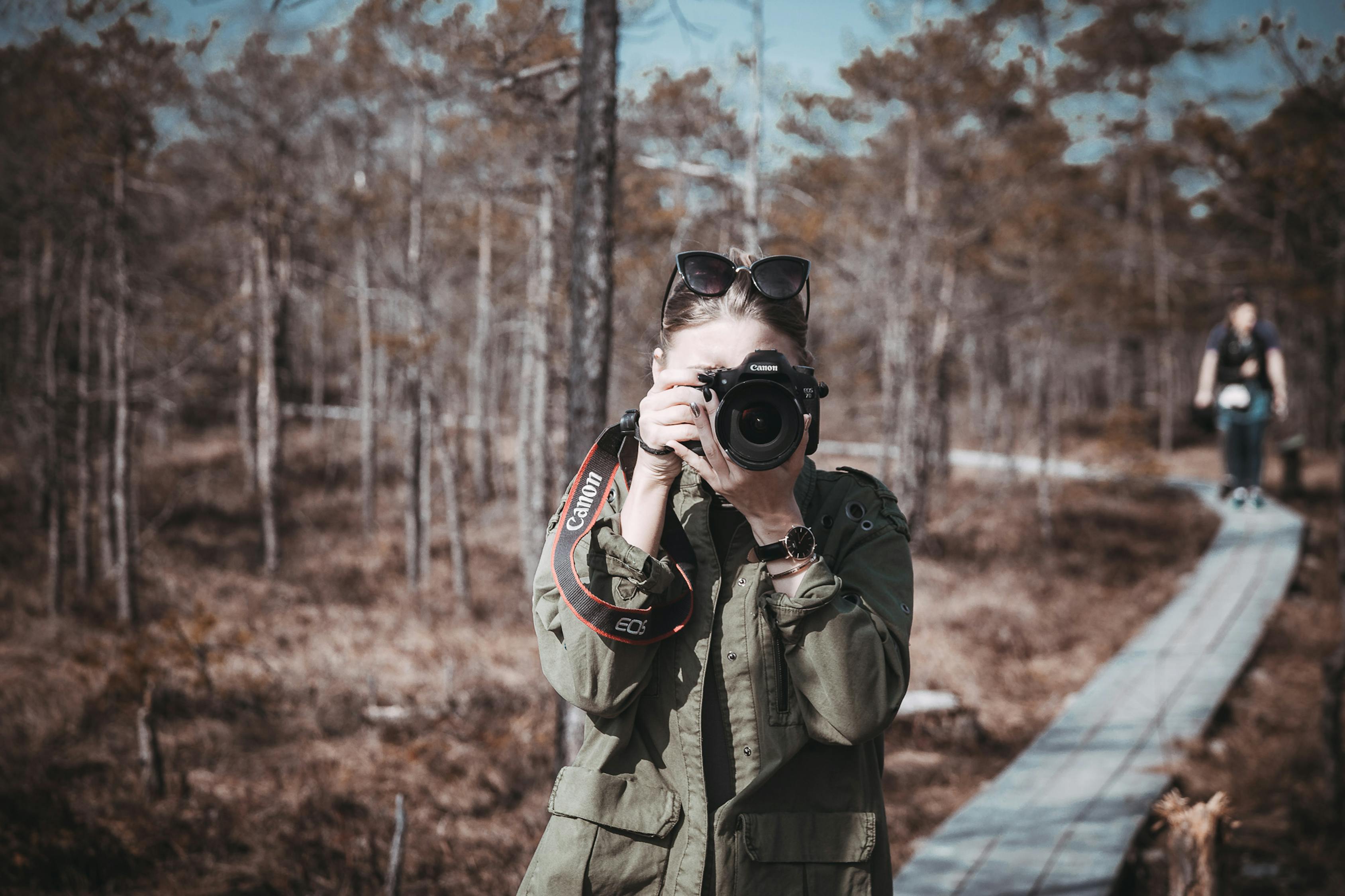 灿烈最新高清写真，独特视角展现偶像魅力