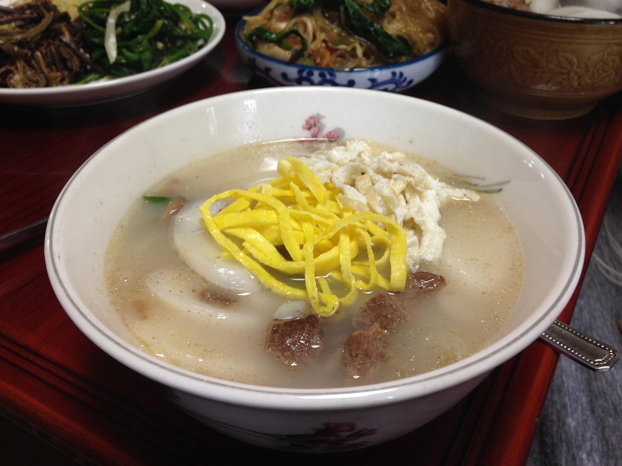 美食与竞技的交融，比赛中的热菜盛宴