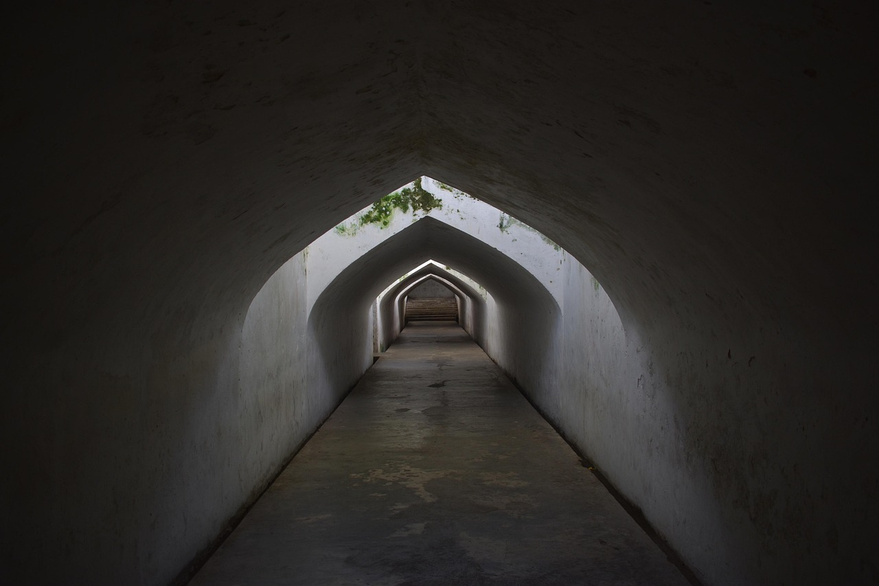 南充地下隧道建设进展顺利，未来交通更便捷，最新进展报告