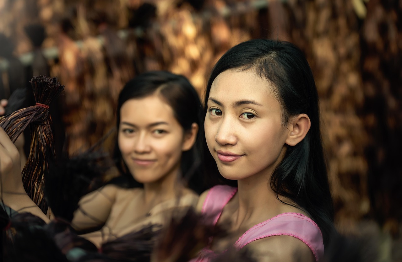日本女优与成人电影，背后的故事探索