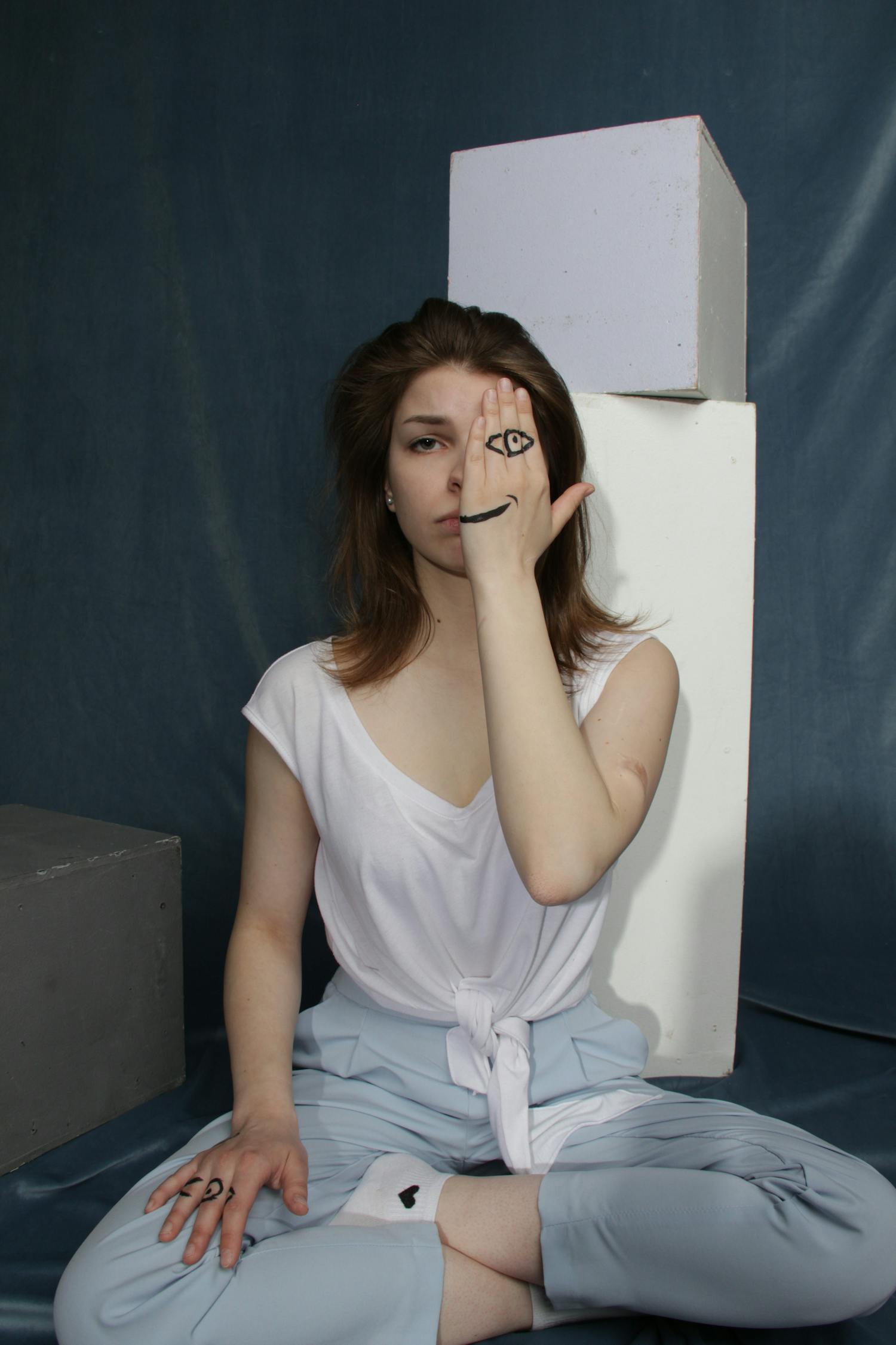 战毒女演员，荧屏上的璀璨之星