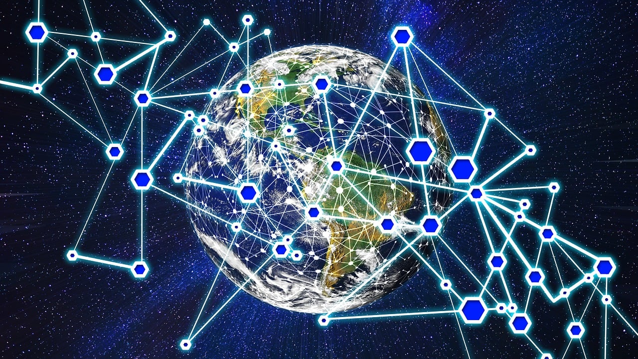 公共频道一拍即合新篇章，媒体融合的新机遇与挑战探索