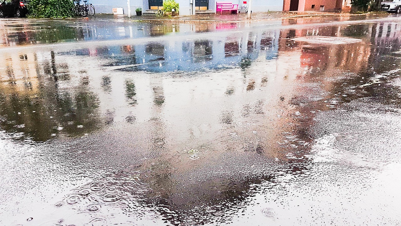 江苏雷雨最新气象动态及公众应对指南