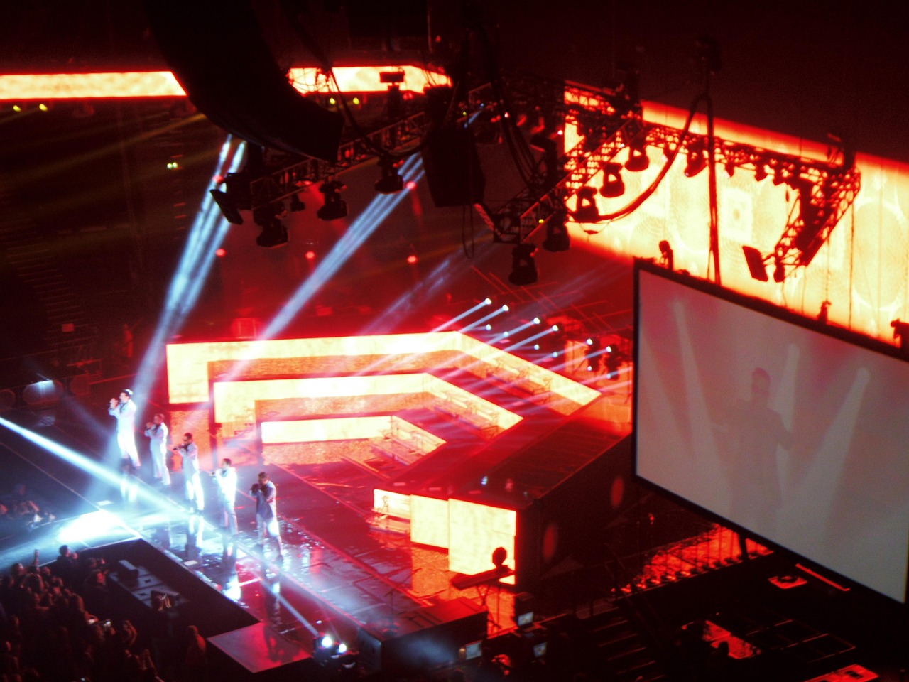 引领时代潮流的新声音,最新话题发布