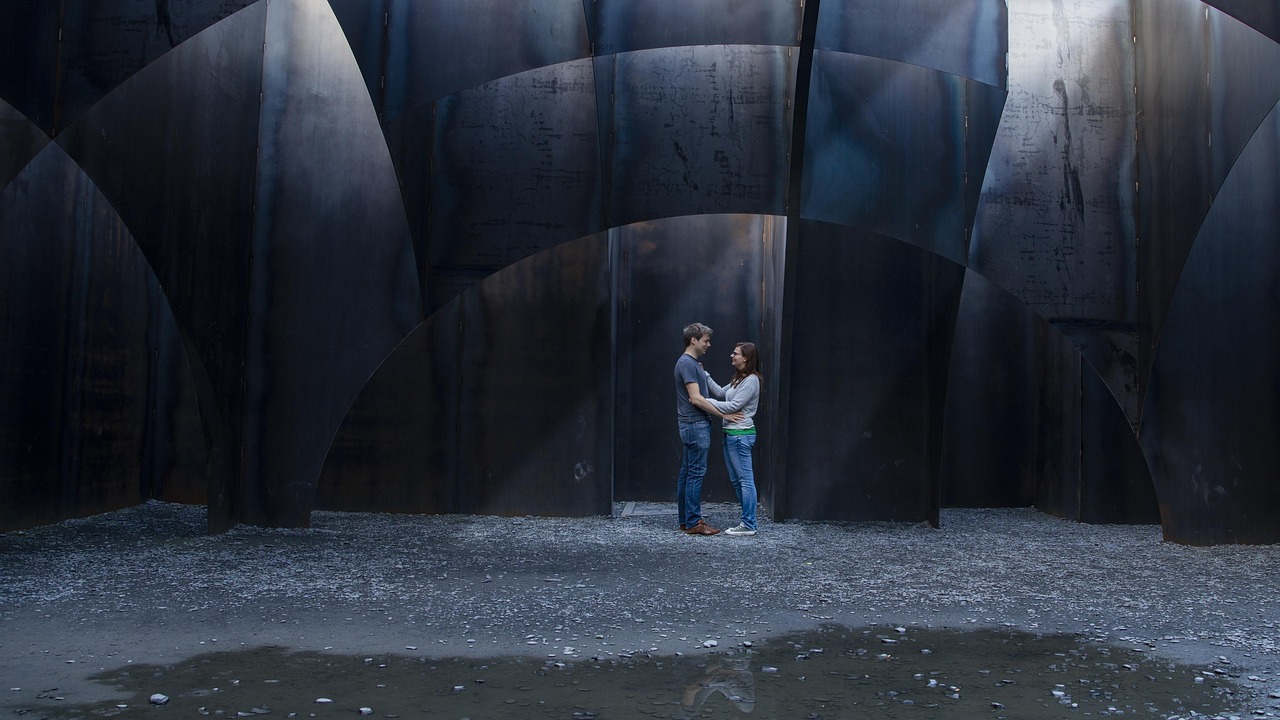 黑白迷宫电影免费观看,视觉与情感的极致盛宴