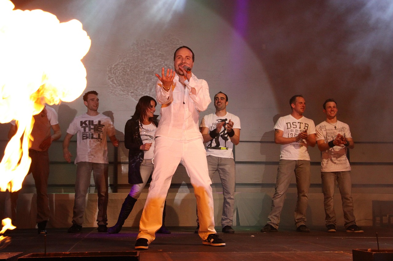 聚焦当下,20岁左右的男明星风采大展