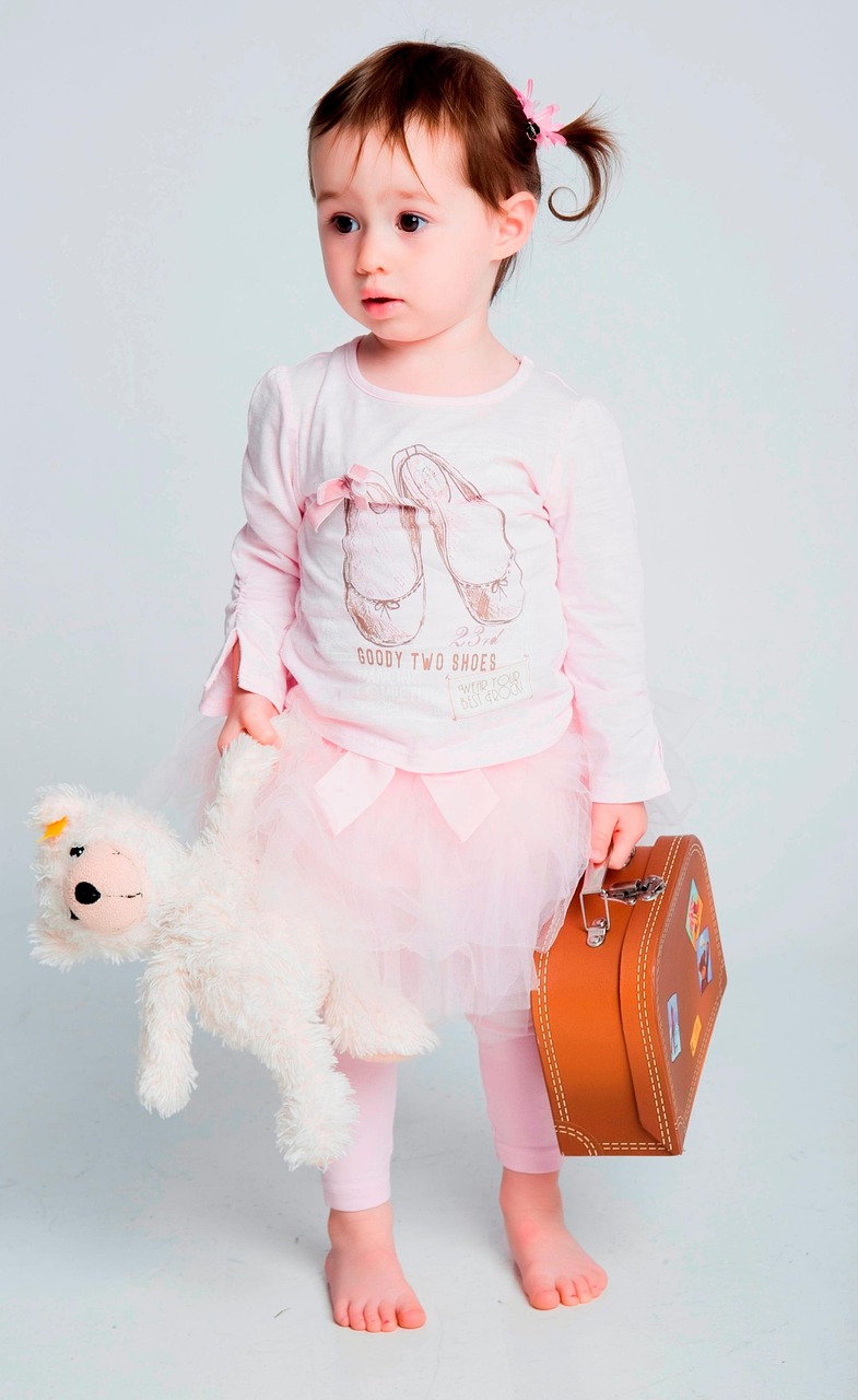 娱乐圈明星的喜悦与祝福，生女儿的喜悦时刻