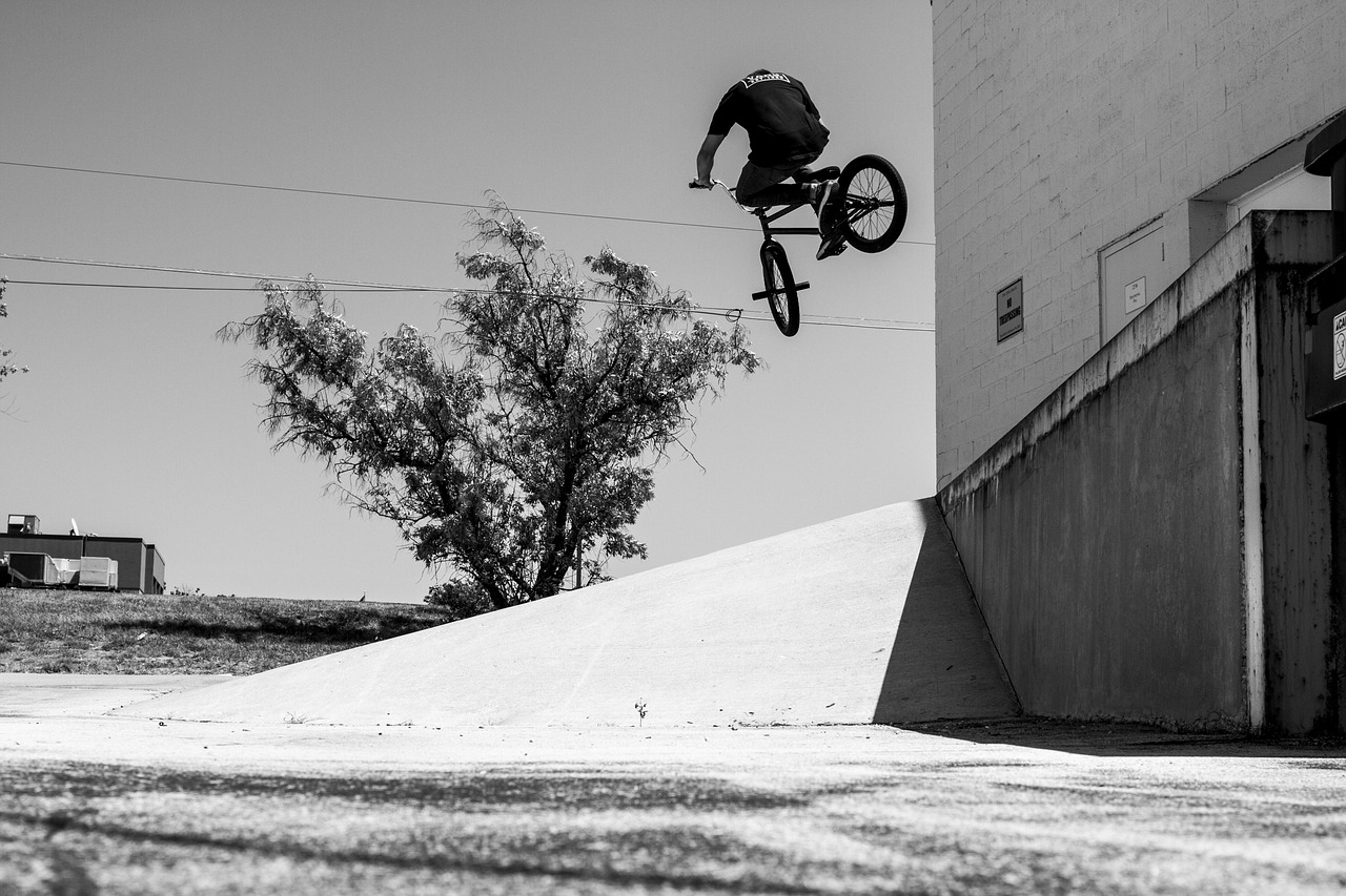 最新速写人物技巧与艺术探索揭秘