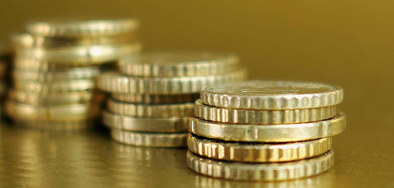 铂金戒指价格解析,影响因素与最新趋势概览