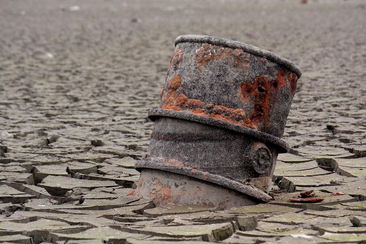 最新石油价格动态及其深度影响分析