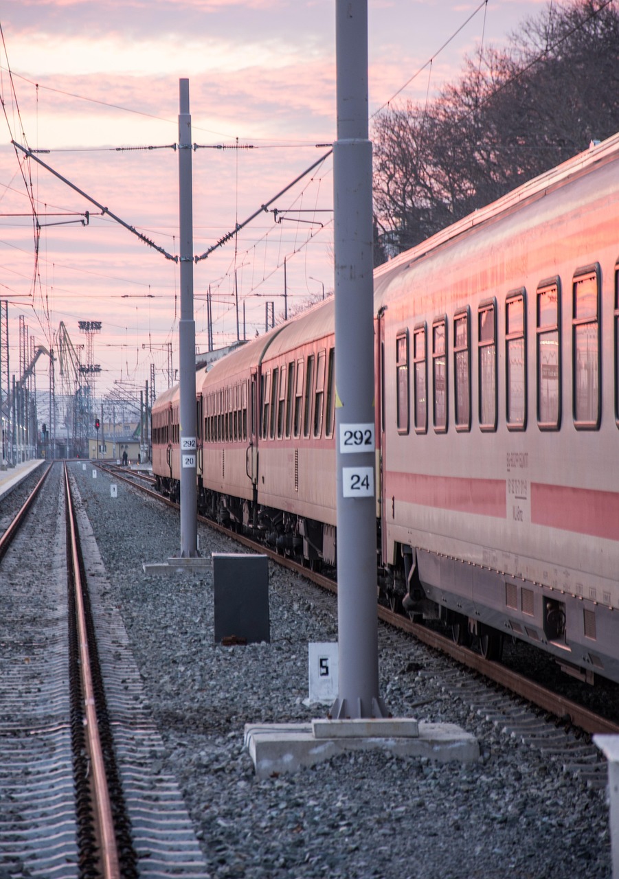 来凤火车站资讯全解析