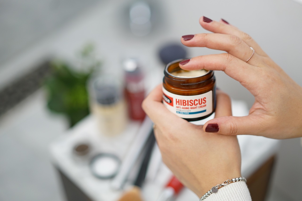 权健卫生巾新款展示,引领女性健康潮流的首选产品