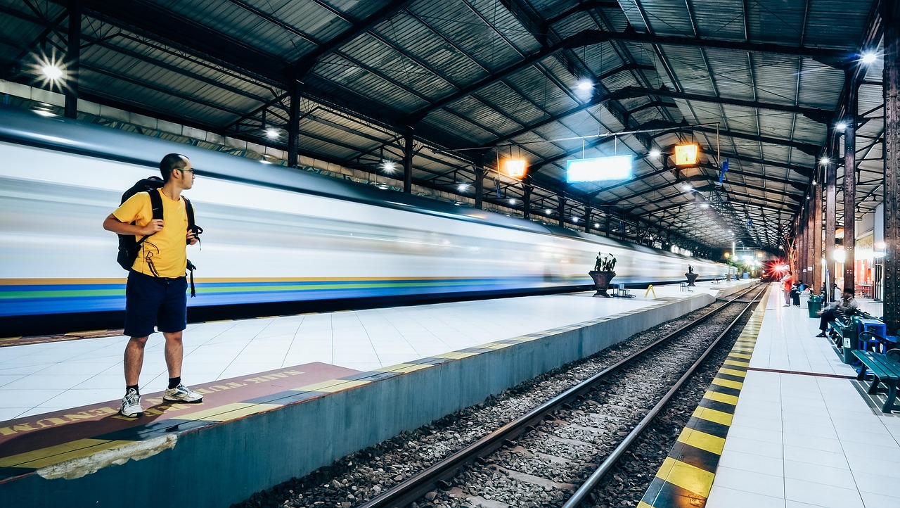 现在市场钢材价格行情深度解析与趋势分析