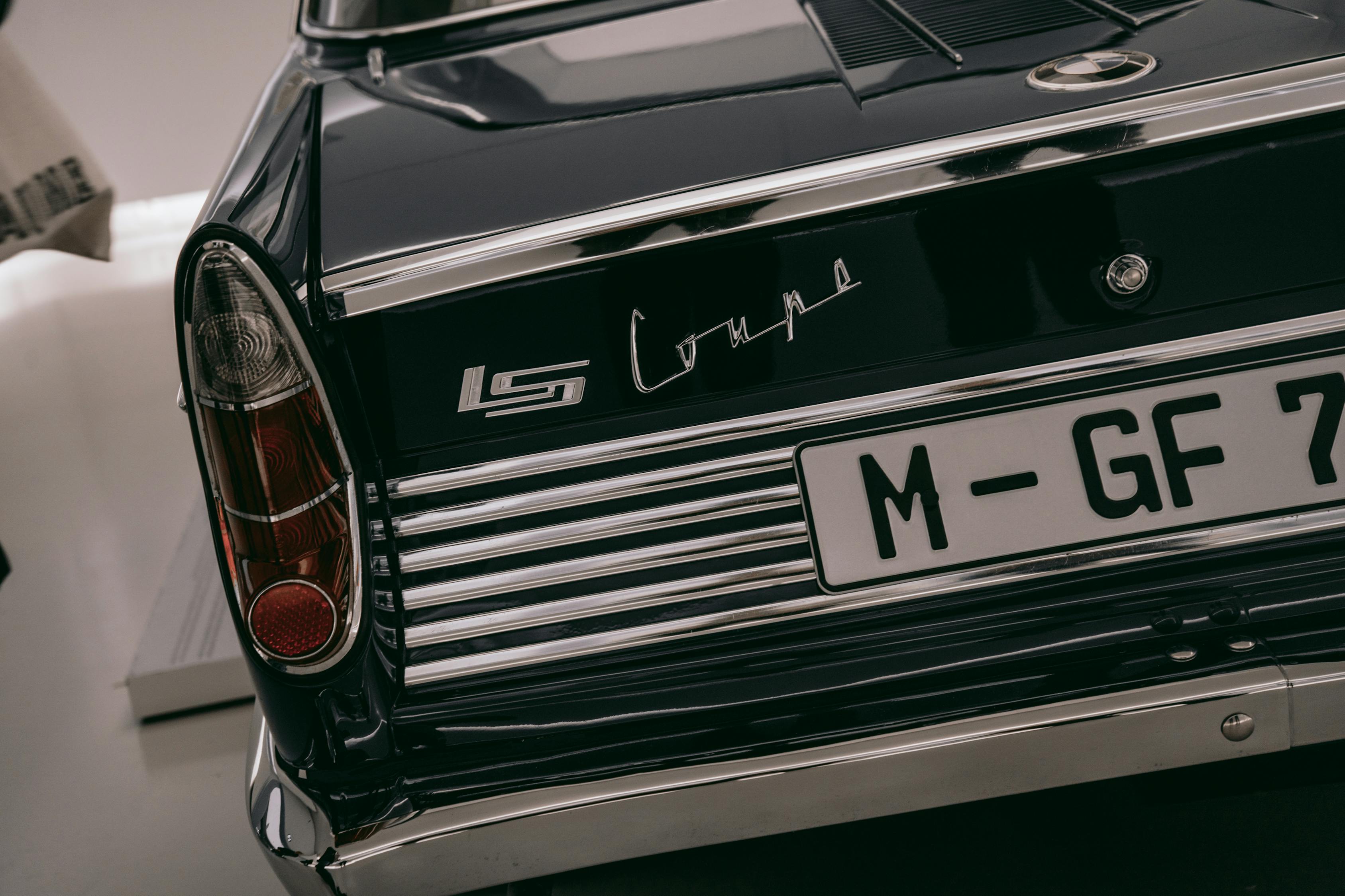 新途锐上市重塑豪华SUV市场格局