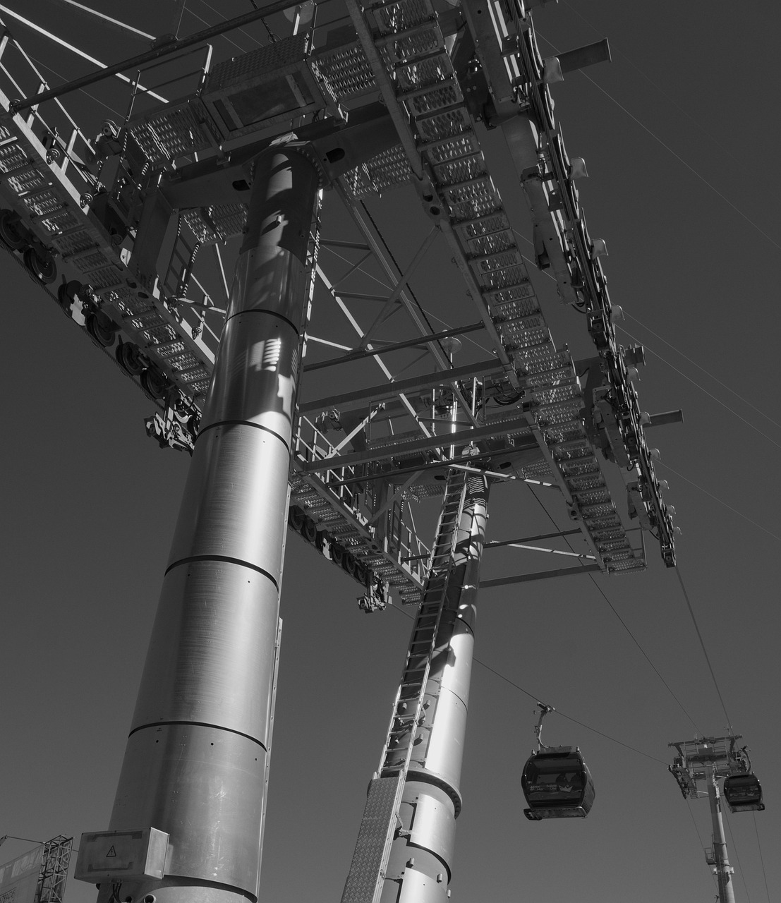 英德企业重塑架构,最新人事变动及未来展望