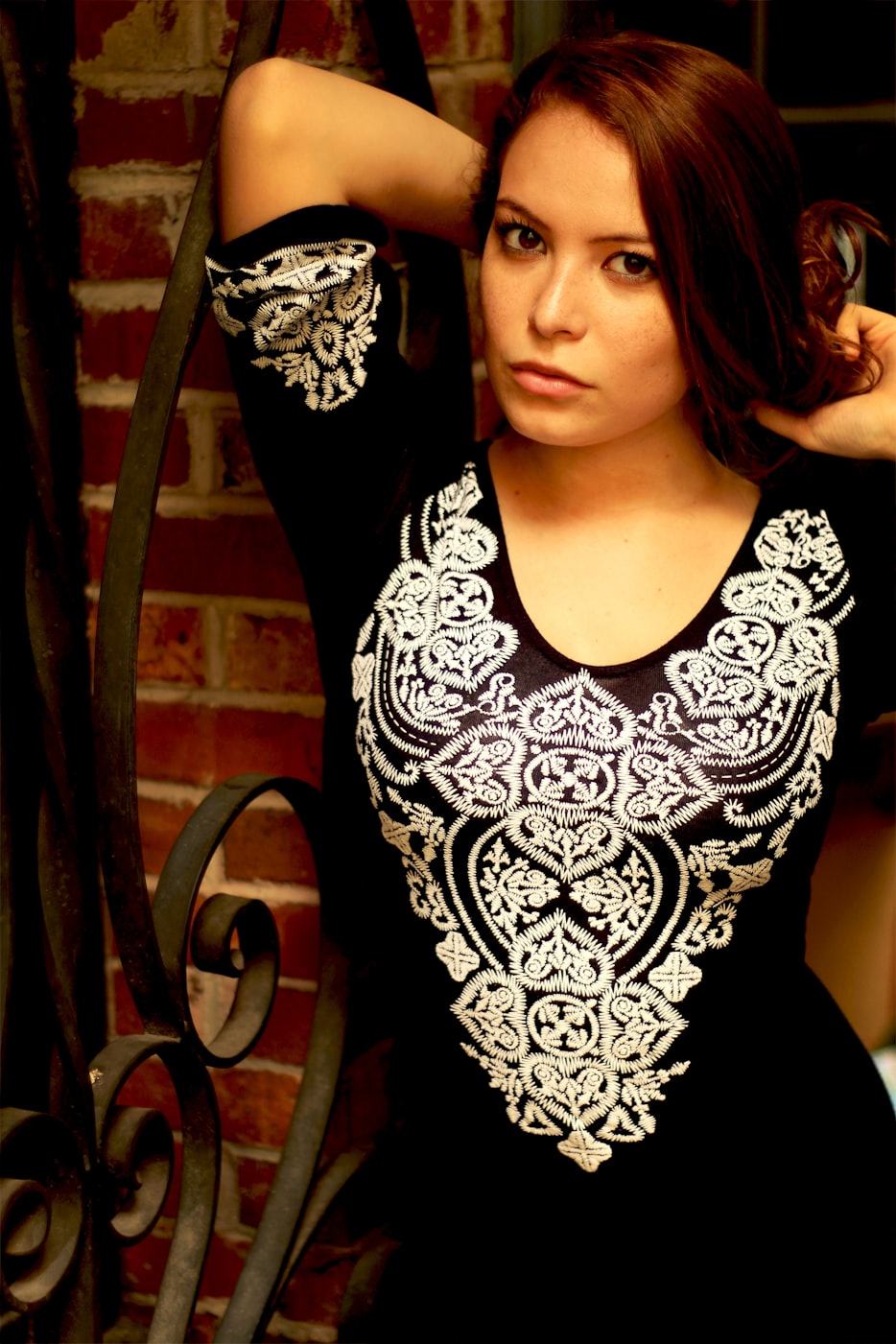 迪丽热巴新写真,璀璨星光下的时尚魅力女王