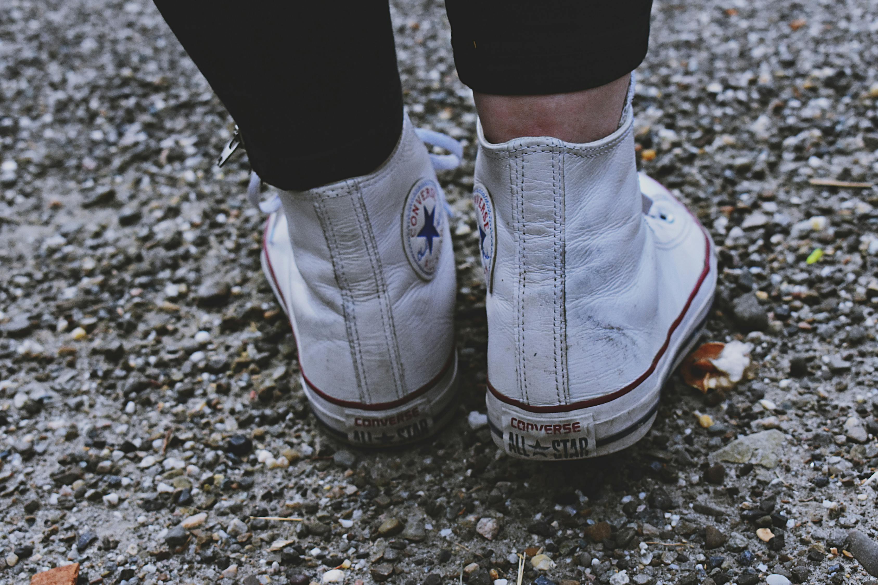 明星同款羽绒服男,时尚保暖的绝佳融合