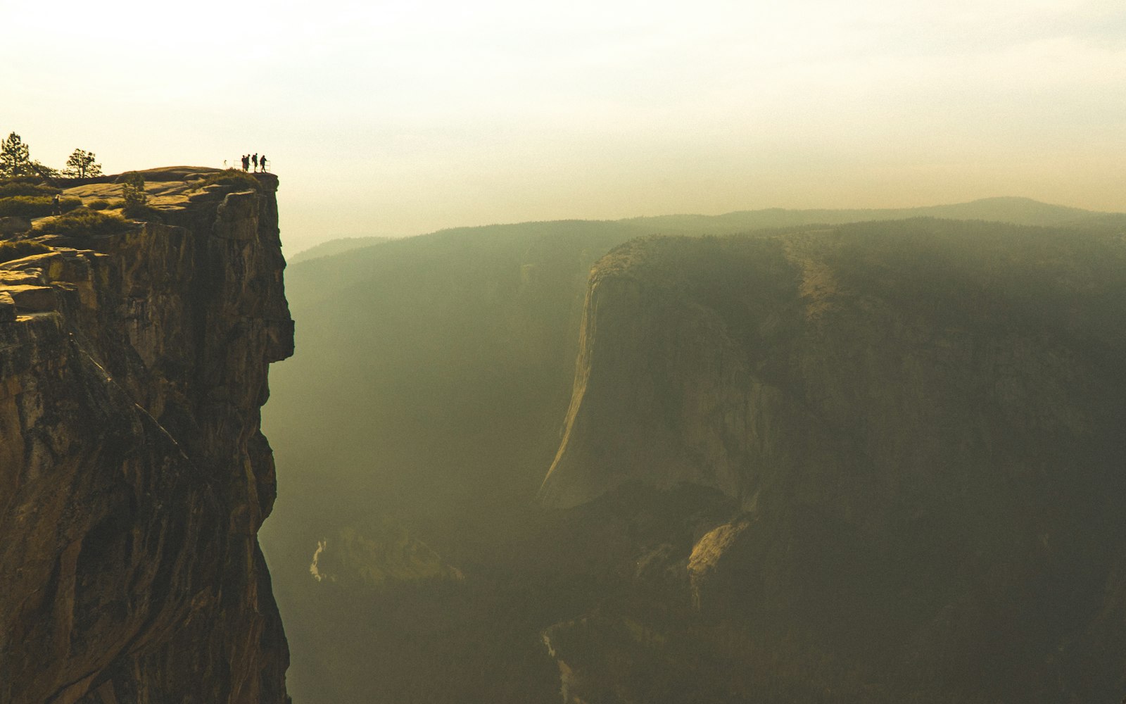 贺灿阳最新动态揭秘,探索前沿科技,引领未来之光新篇章