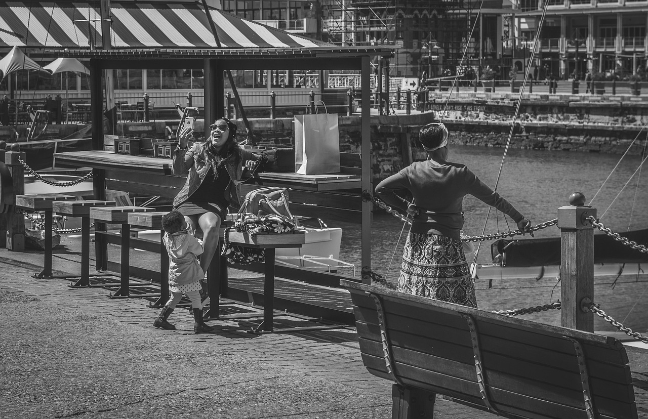 贺峻霖最新动态,揭开新星耀眼的序幕启幕之旅