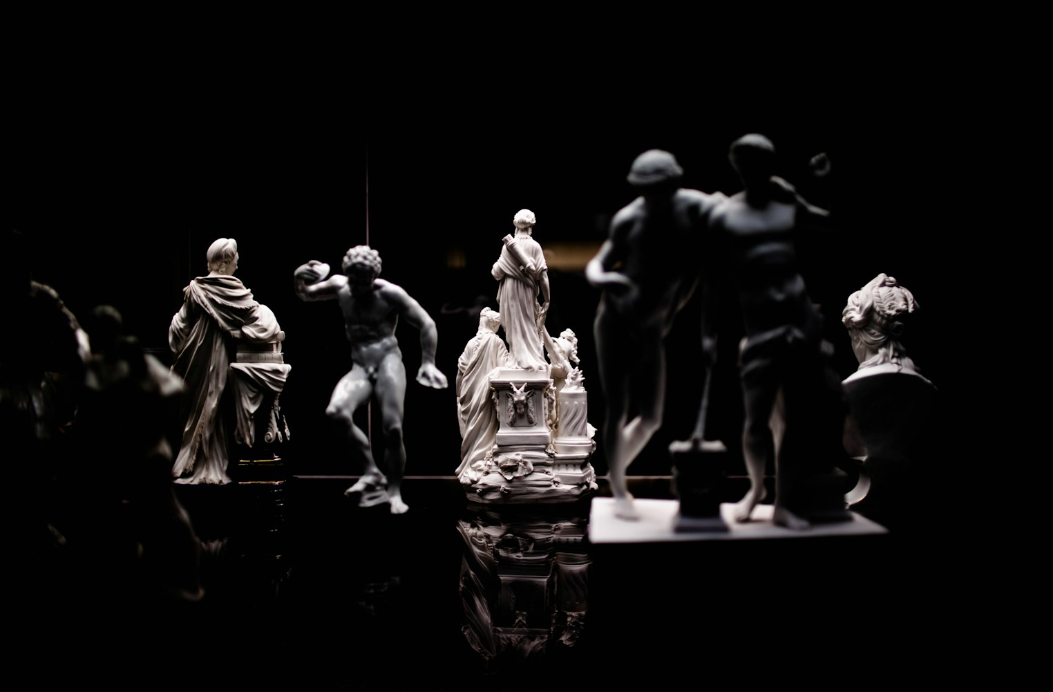 流行文化盛宴，明星桌面壁纸的视觉魅力