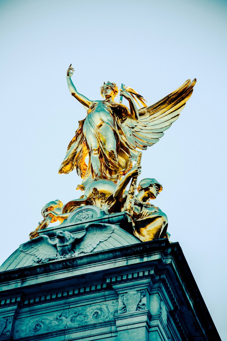 动漫男主龙傲天,霸气王者之路的传奇之旅