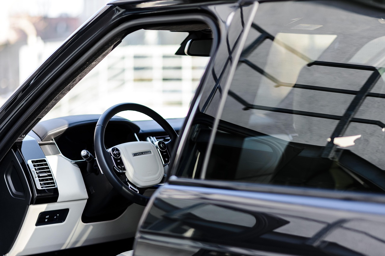 最新款路虎卫士,豪华越野的极致体现