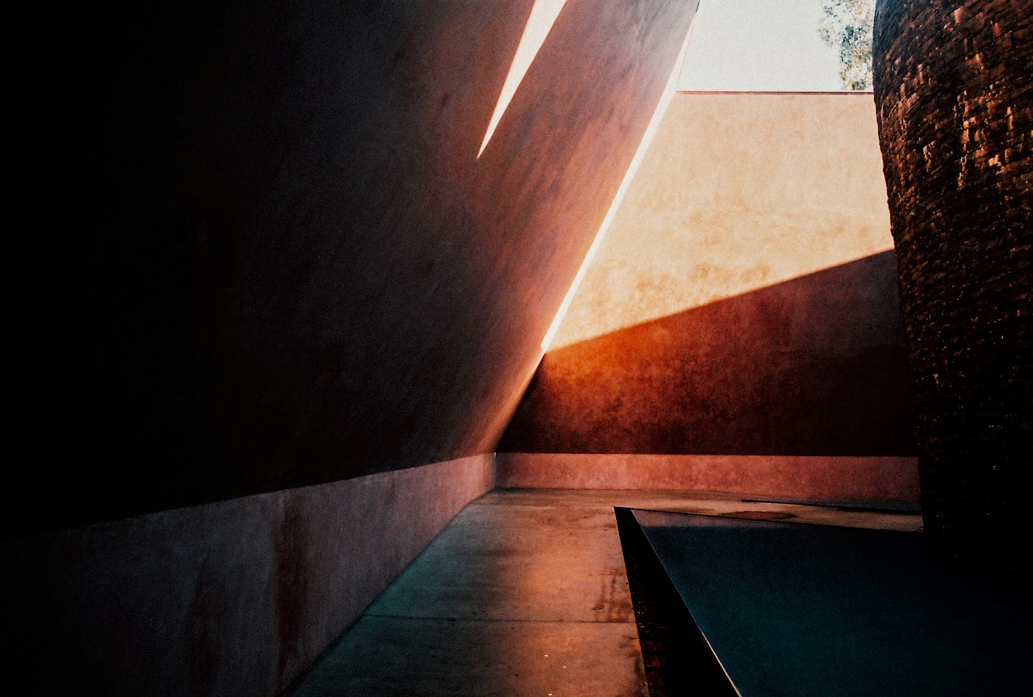 安全主题电影的深度探索,电影艺术对安全议题的启示