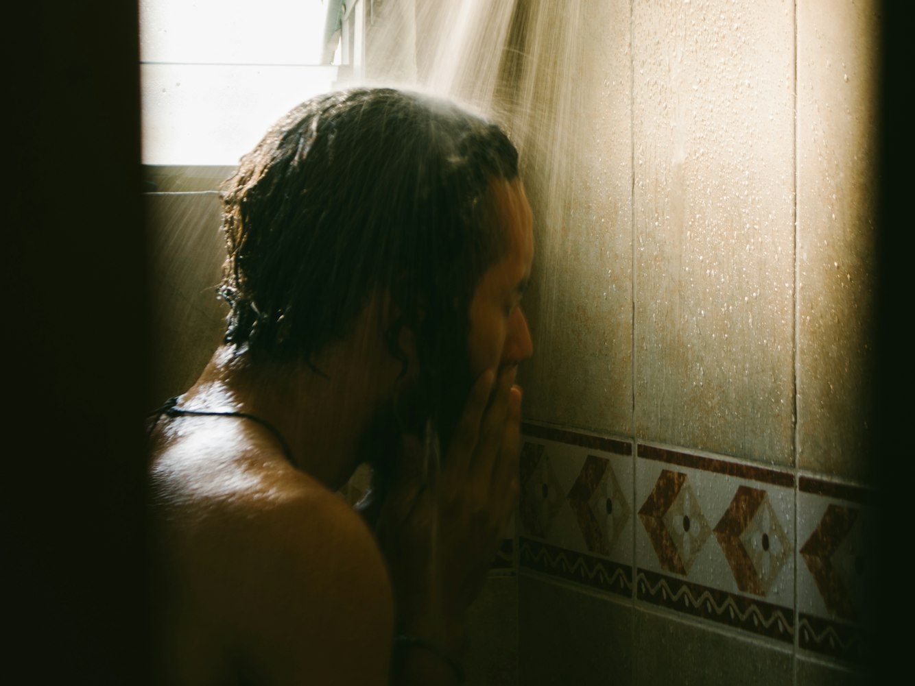 女明星露胸图片,深度思考与探讨的启示