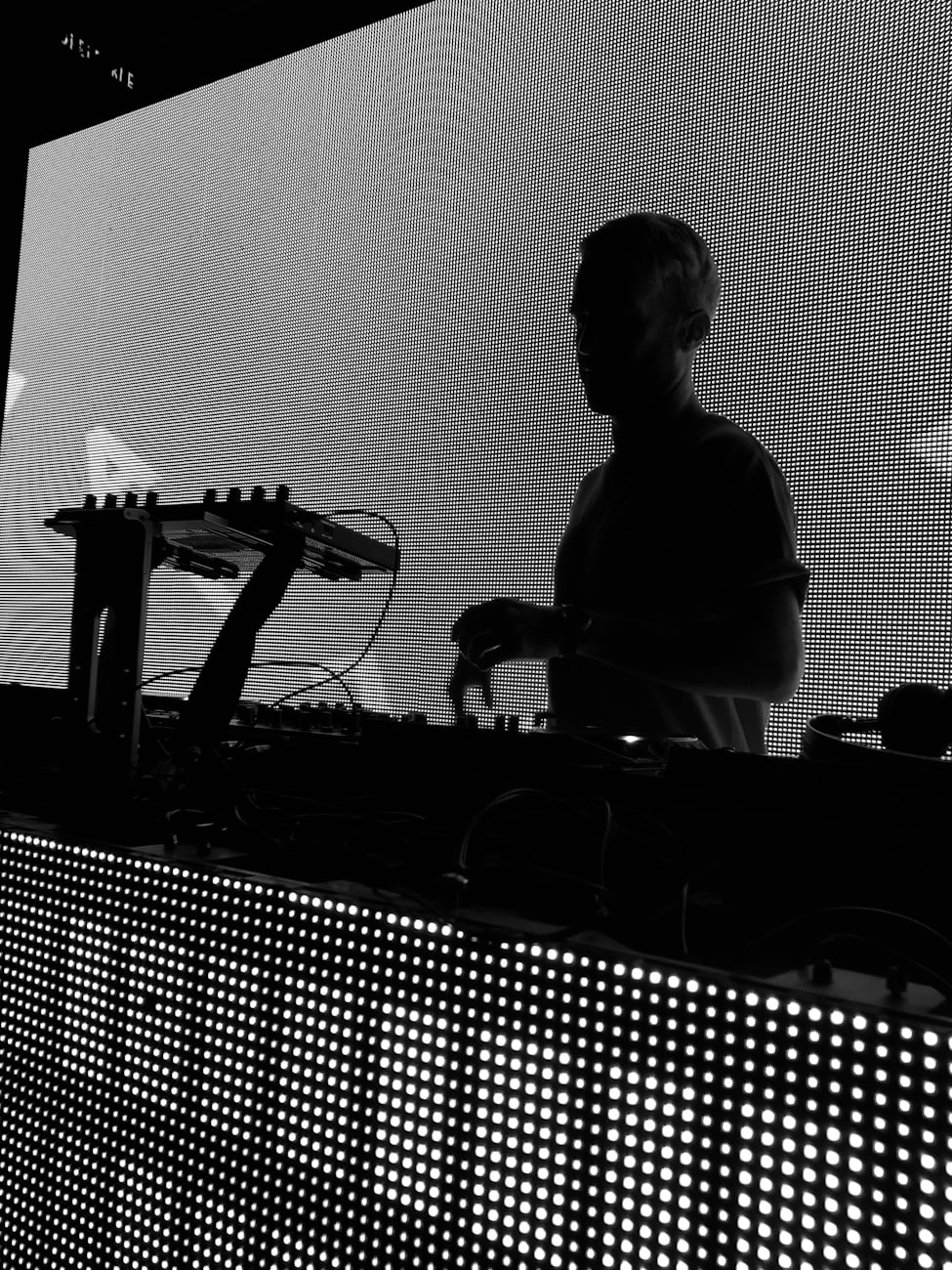 探索爱的深度与广度,久久爱在线最新视频分享