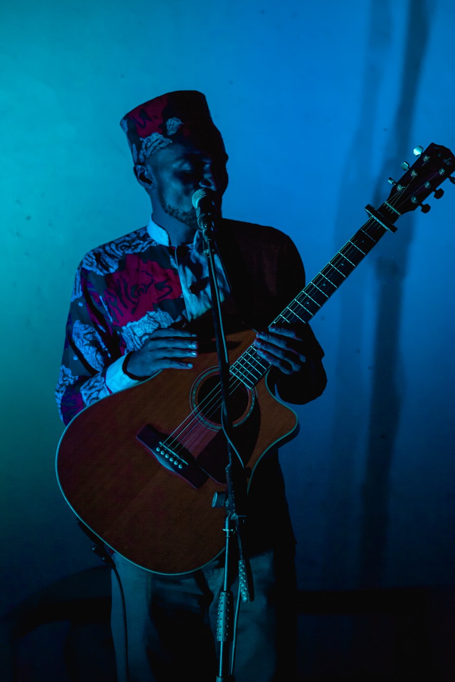 温升豪的电视剧世界与艺术之旅探索