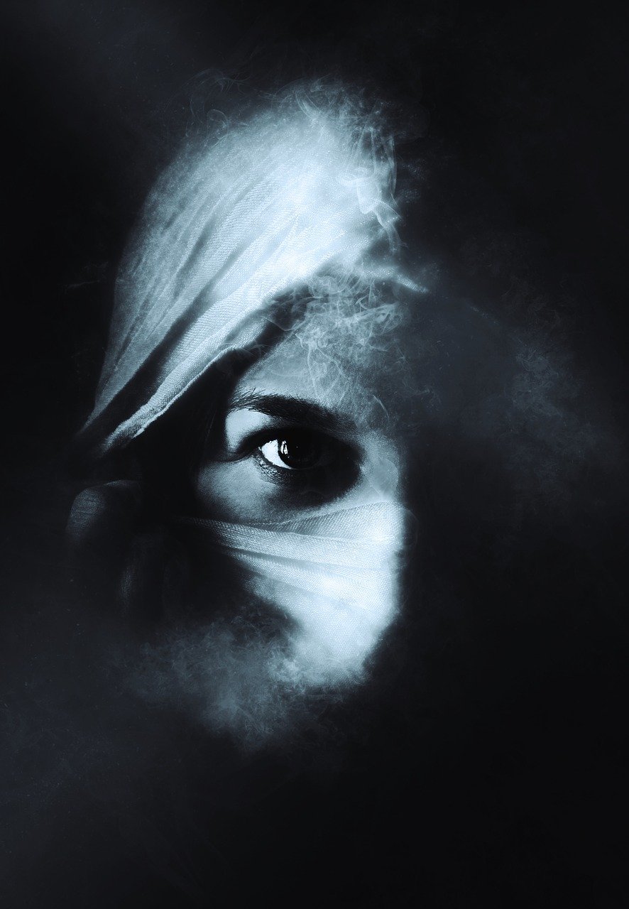 电影中的女妖形象，神秘魅力与复杂性的探索