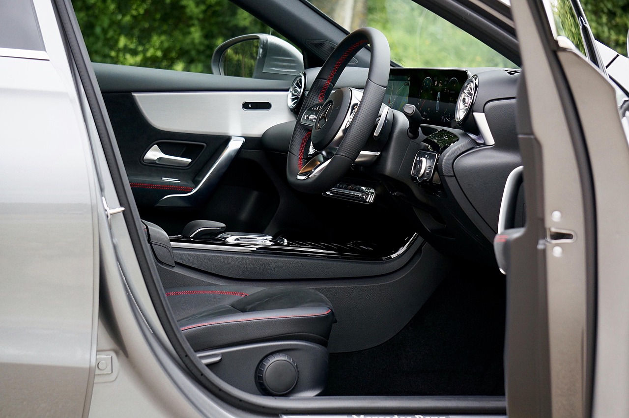 最新大型客车，革新设计与卓越性能的完美融合