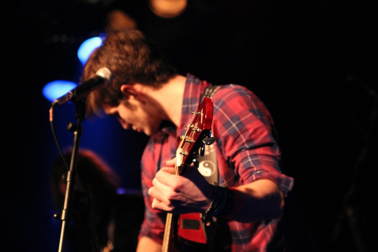 最新麦西来普舞曲推荐，舞动激情之夜，尽享音乐盛宴