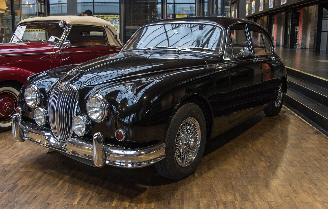 捷豹路虎上市,豪华汽车市场新里程碑