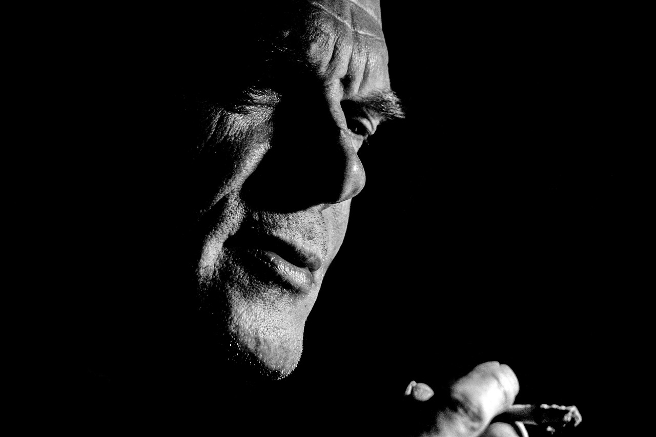 九条命电影演员表及深度解析